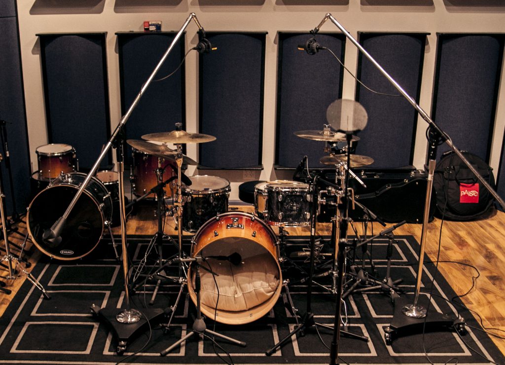 Como Gravar uma Sala de Bateria sem Bateria